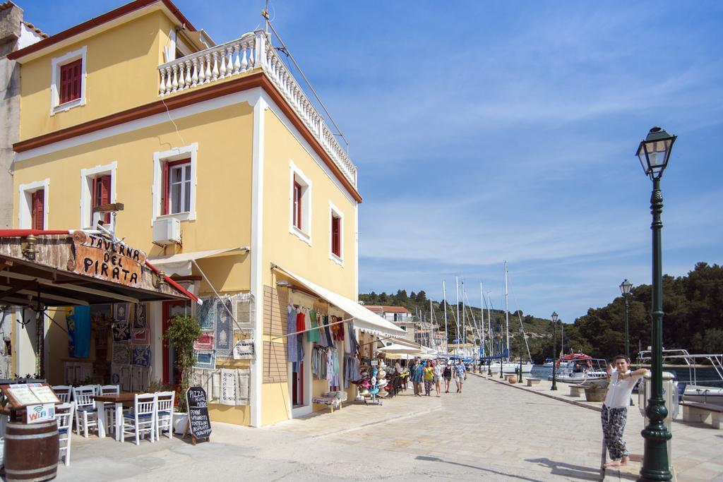 Sea Front Suite "Sea Tales" Гайос Стая снимка
